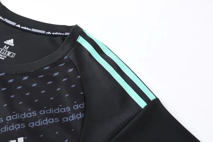 Sportswear adidas 1647