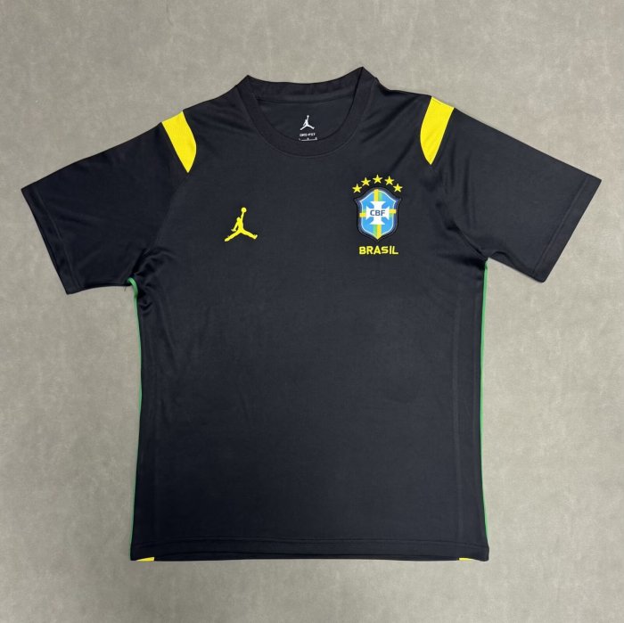 Jordan 26/27 Brazil Academy Pro Men's Jordan Dri-FIT Soccer Short-Sleeve Knit Top