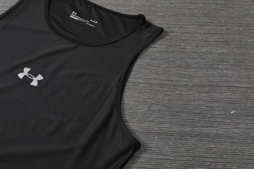 Sportswear Under Armour T07