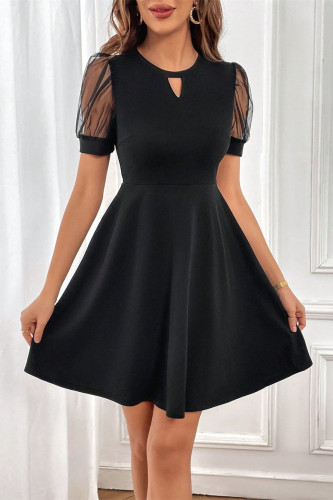Round Neck Lace Short Sleeved Dress