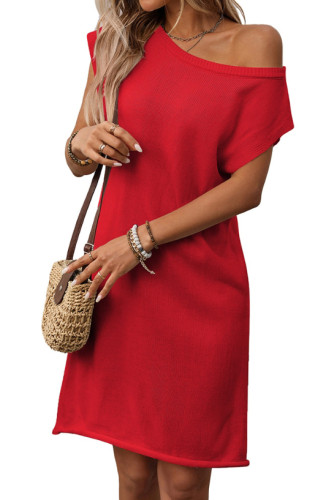 Slanted Shoulder Solid Color Short Sleeved Dress