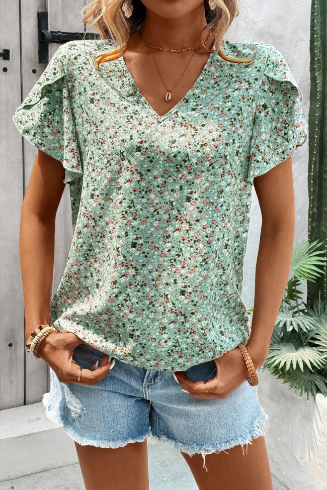 V-Neck Heart Printed Ruffled Short Sleeved Shirt