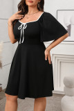 Large Size Short Sleeved Square Neck Bow Dress