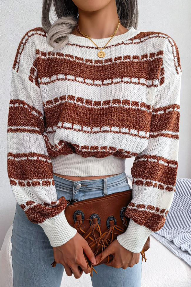 Round Neck Long Sleeved Knitted Sweater