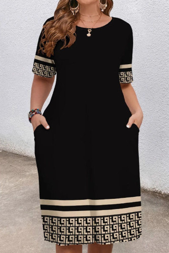 Round Neck Pocket Printed Short Sleeved Dress