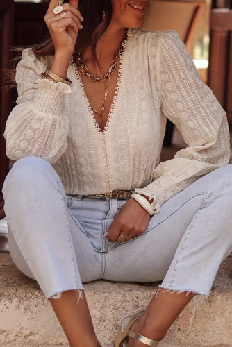 Solid Color V-Neck Lace Lantern Long Sleeved Shirt
