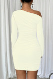 Slanted Shoulder Long Sleeved Slim Fit Dress