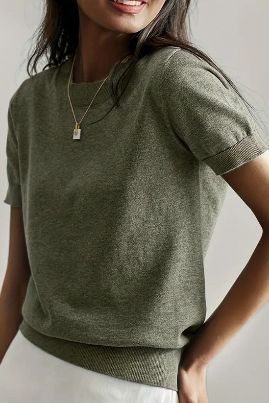 Solid Color Round Neck Short Sleeved Knitted Sweater
