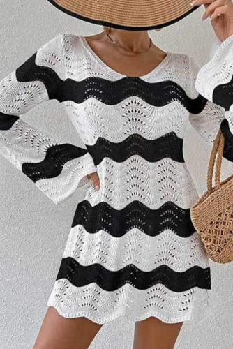 Striped Print V-neck Long Sleeved Beach Dress