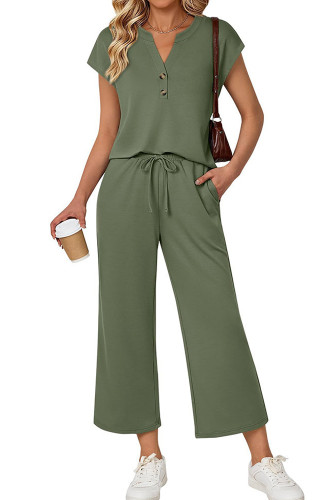 Round Neck Short Sleeved Cropped Pants 2-piece Set