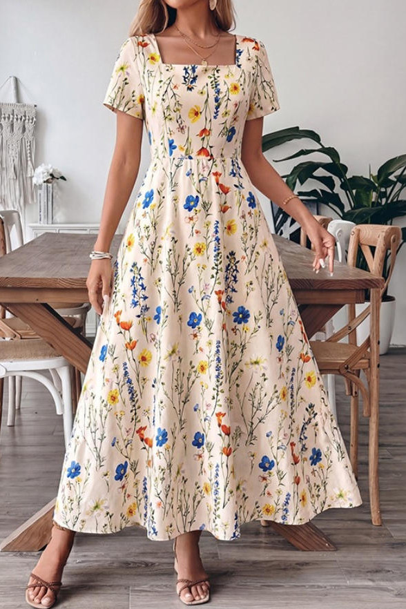 Square Neck Short Sleeved Printed Dress