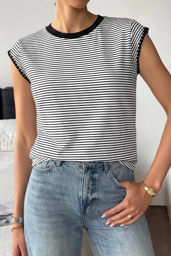Round Neck Striped Sleeveless T-shirt