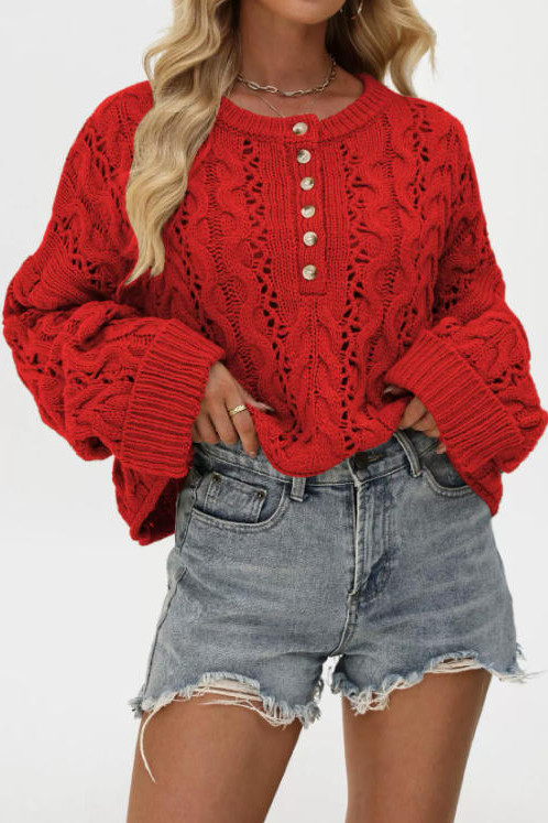 Round Neck Long Sleeved Knitted Sweater