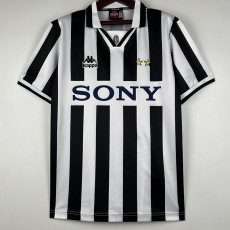 1996/1997 JUV Home Retro Soccer Jersey