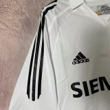 2005/2006 RMA Home Retro Soccer Jersey