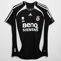 2006/2007 RMA Black Retro Soccer Jersey