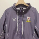LIV Grey Grey Retro windbreaker(连帽）