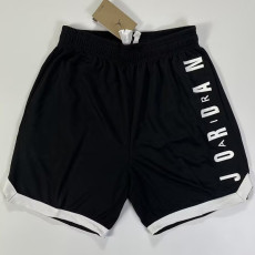24/25 New JORDAN Black Quarter shorts(飞人、白标\边）