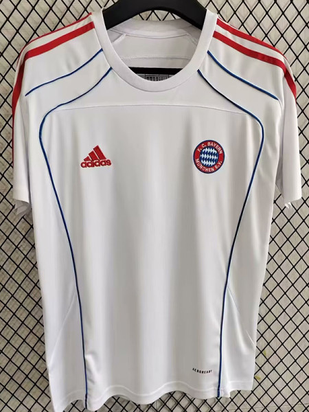 25/26  Bayern White T-shirt
