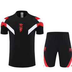 25/26 Man Utd Black  Training Short Suit
