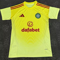 25/26 Celtic Goalkeeper Yellow Fans Soccer Jersey（胸前广告）
