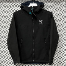 2025  RK906 ARCTERYX Black Thickened Assault  Hooded Windbreaker (加厚冲锋衣）