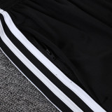 25/26 Man Utd Blue Half Pull  Kids tracksuit #E25102 (童装蓝配黑裤、半拉链)