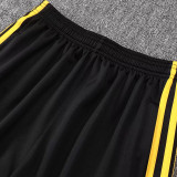 25/26 RMA Black Retro  Kids Jacket Tracksuit#E2556(童装、黄袖边）