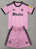 25/26 Newcastle Goalkeeper Pink Kids Soccer Jersey