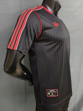 25/26 Man Utd Retro Editio Black Player Version Soccer Jersey
