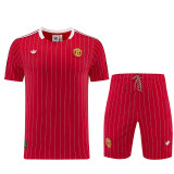 26/27 Man Utd Red Training Shorts Suit