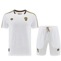 26/27 Man Utd White Training Shorts Suit