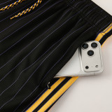 26/27 Man Utd Black Training Shorts Suit