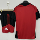 26/27 Man Utd Red Training Shorts Suit