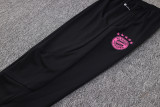 23-24 Bayern Black Kids Half Pull Tracksuit #E707(童装) (半拉链)