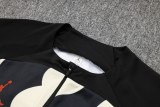 23-24 PSG Jordan Black Yellow Half Pull Tracksuit #B781(半拉链)
