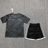 23-24 Man Utd Black Grey Kids Training