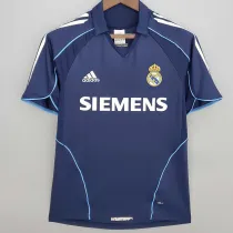 2005-2006 RMA Away Retro Soccer Jersey