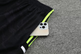 23-24 Man Utd Black Training Shorts Pants (绿边）