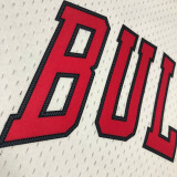 1998 BULLS PIPPEN #33 White Retro Top Quality Hot Pressing NBA Jersey