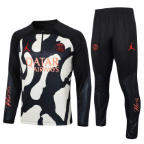 23-24 PSG Jordan Black Yellow Half Pull Tracksuit #B781(半拉链)