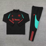 23-24 Man Utd Black Green Half Pull Tracksuit (半拉链)