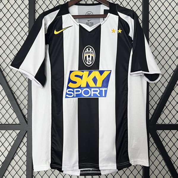 2004-2005 JUV Home Retro Soccer Jersey