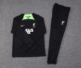 23-24 LIV Black Half Pull Tracksuit (绿领半拉链)
