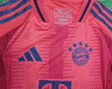 24-25 Bayern Home Kids Player Version Soccer Jersey (球员童装)