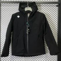 2024 Descente Thickened warm Black Outdoor Jackets #A802加绒冲锋衣