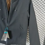 2024 Under Armour Thickened warm Black Outdoor Jackets #A803加绒冲锋衣