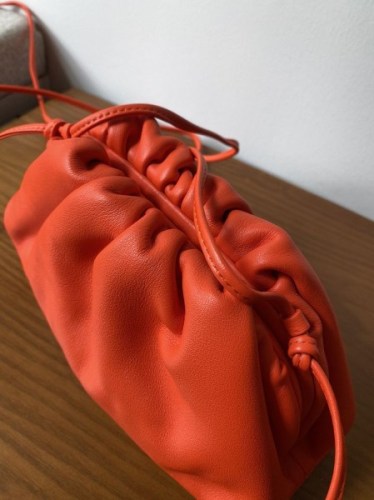 21-22AWボッテガヴェネタ ミニ ザポーチ 偽物 レザー製ミニクラッチバッグ boe73272