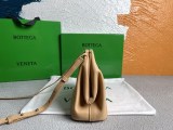 追跡付き発送ボッテガヴェネタ ポイント 偽物 トップハンドルスモールバッグ★アーモンド boj60777
