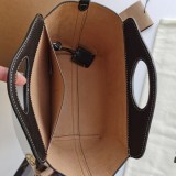 最安値挑戦バーバリー ミニ トップステッチレザー ポケットバッグ コピー 3WAY Ban95323